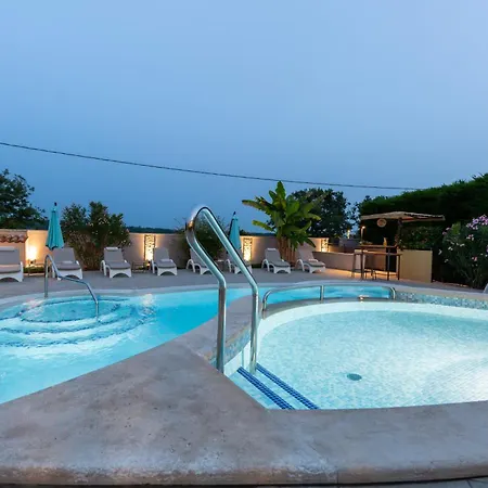 Filton Villa Vizinada